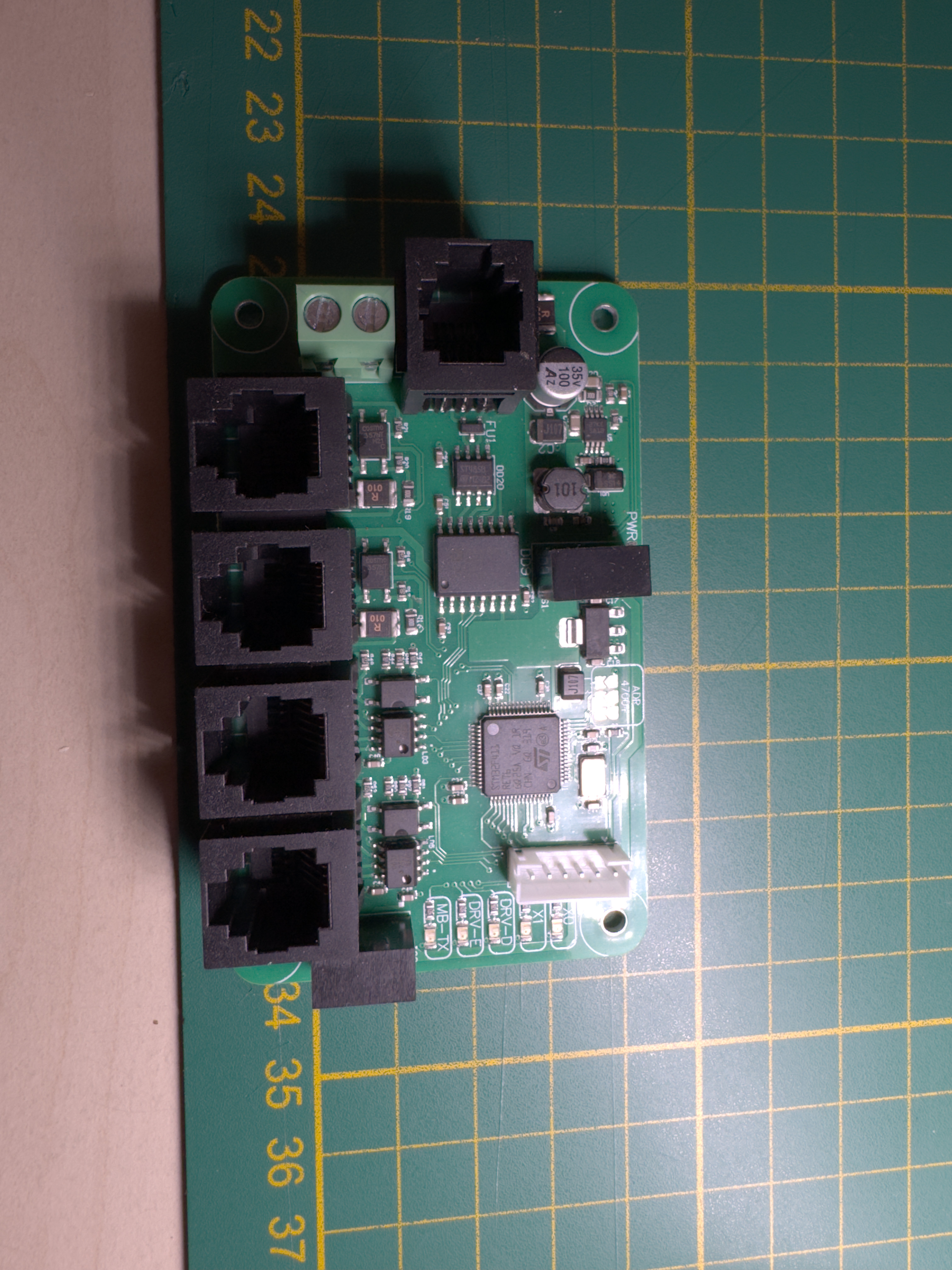 Distributed retail data collection